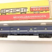 Piko/Schicht HO 4-achs. Y-Gepäckwagen MAV Ep.IV