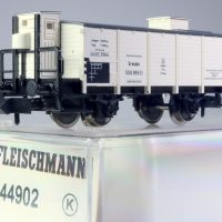 Fleischmann N-Spur Kohlensäurewagen der Firma “Chemische Fabrik von Heyden”, eingestellt bei der DRG