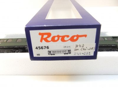 Roco HO 2. Klasse D-Zugwagen DR Ep.III – Bild 3