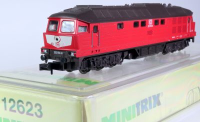 Minitrix N-Spur Di-Lok BR 232 orientrot DBAG Ep.V