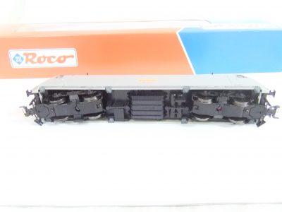 Roco 63720 HO E-Lok BR 101 DBAG "Metropolitan" – Bild 4