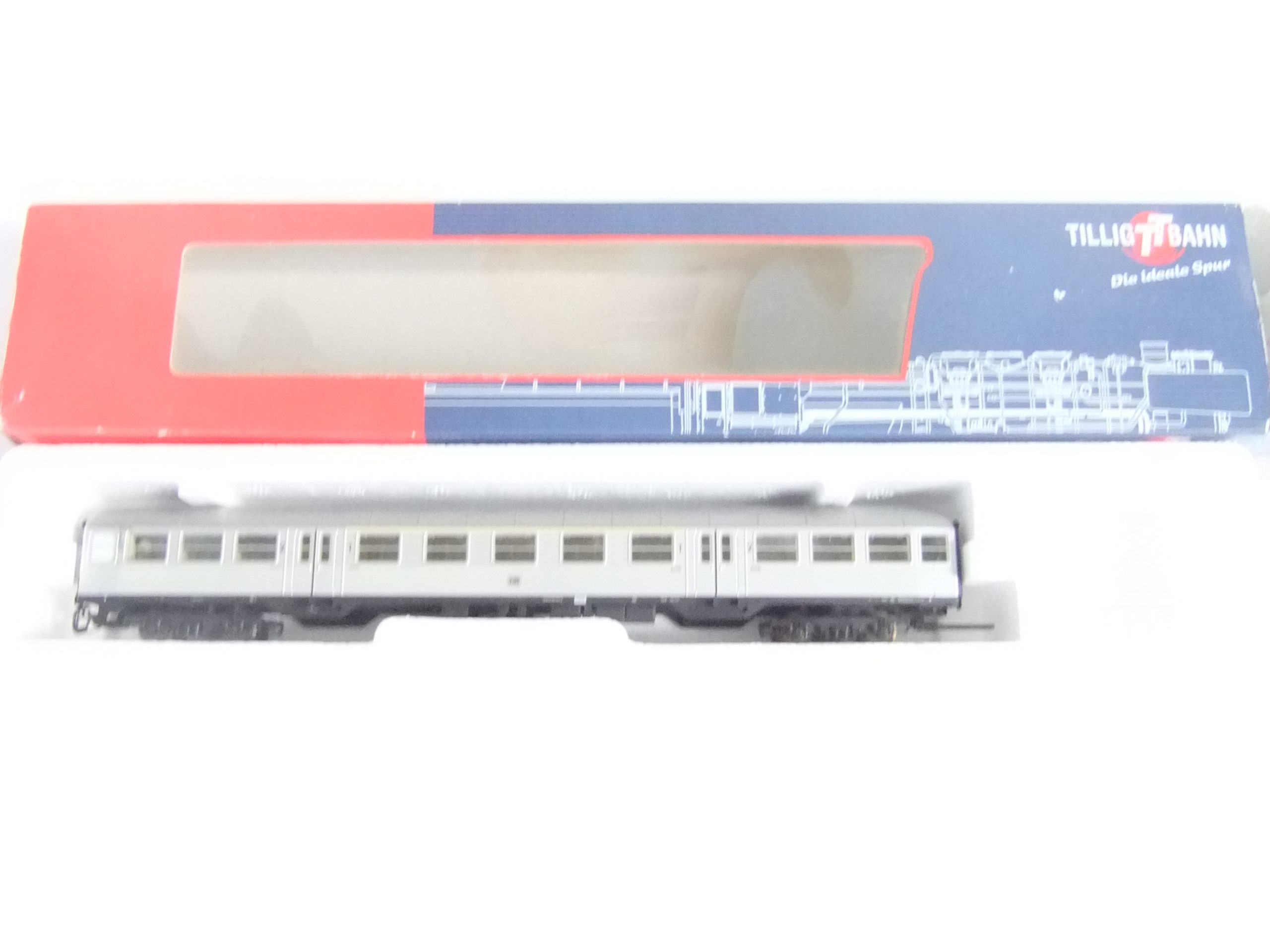 Tillig 13850 TT Nahverkehrswg. 1./2.Kl. DB Ep.III "Silberling" – Bild 2