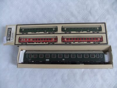Piko/Schicht HO Y-D-Zugwagen DR 2.Kl. Ep.III