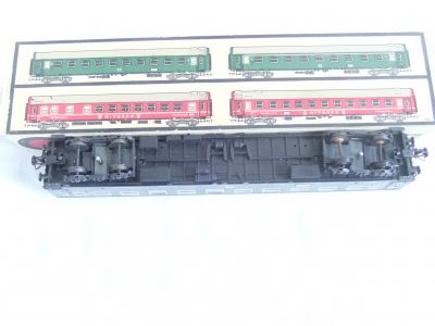 Piko/Schicht HO Y-D-Zugwagen DR 2.Kl. Ep.III – Bild 2