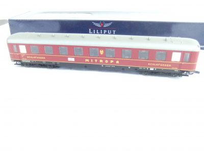 Liliput L383302 HO Schürzenschlafwagen "Mitropa" DR Ep.III – Bild 2