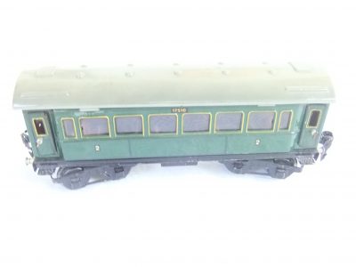 Märklin 17510  4-achsig Personenwagen alte Spur 0, grün -Mit Inneneinrichtung- – Bild 3