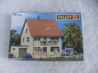 Faller HO 262  Zweifamilienhaus