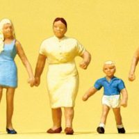 Preiser HO 0284  Familie Krause geht Spazieren