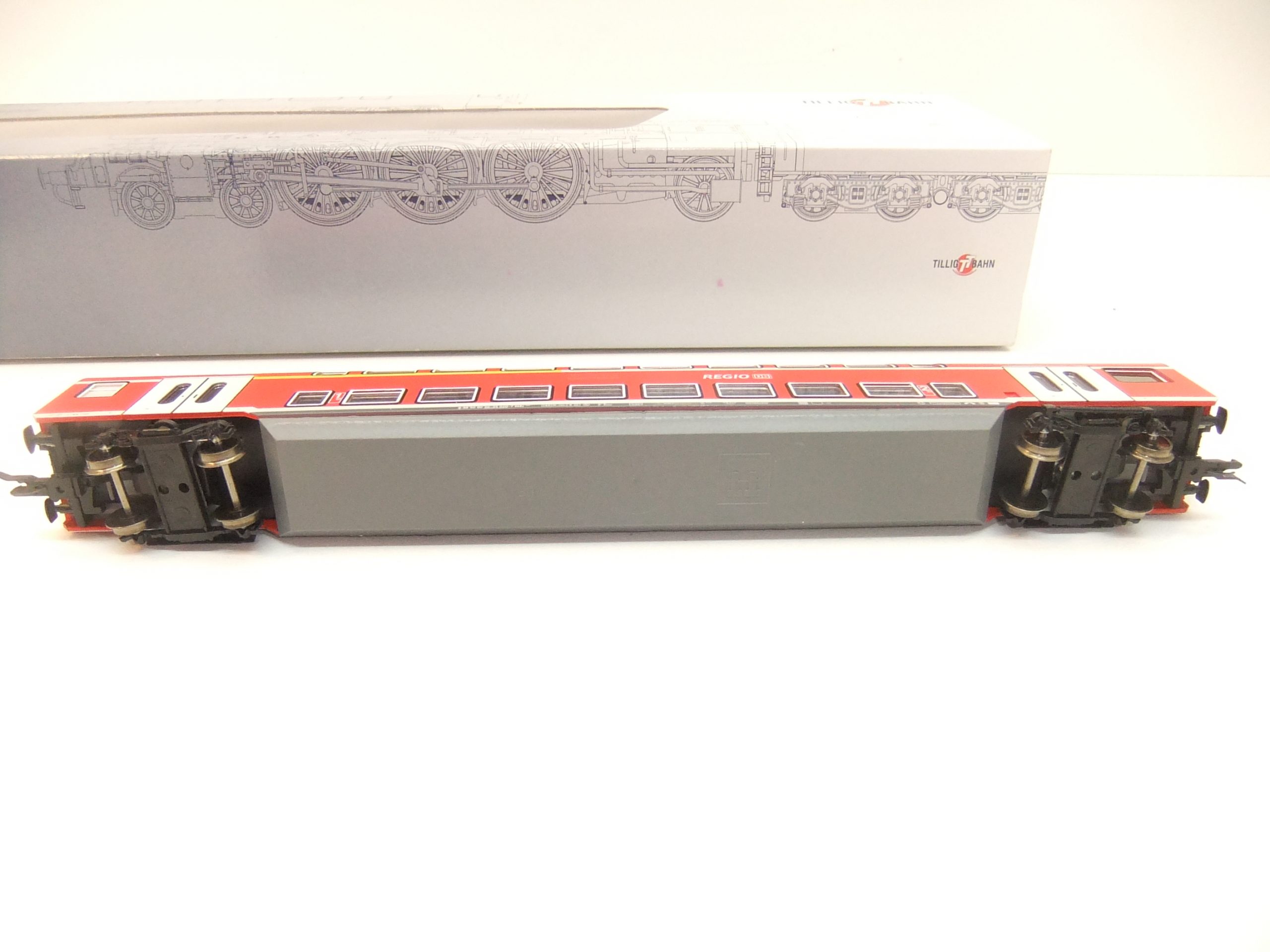 Tillig 13803 TT Doppelstockwg. 1./2. Kl DBAG "Regio" – Bild 3