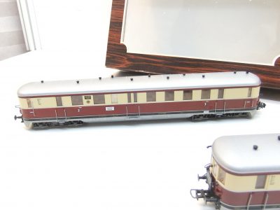 Liliput 125 02 HO VT 137 mit BW  DRG Ep.II – Bild 4