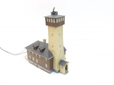 Auhagen 12226 HO/TT  Berggasthaus Pöhlberg mit LED – Bild 2