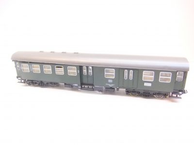 Roco 44029 HO Ein Umbauwagen 1./2.Kl. DB  Ep.IV aus Set – Bild 3