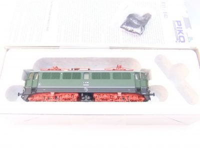 Piko 51030 HO E-Lok E 11 005 DR Ep.III