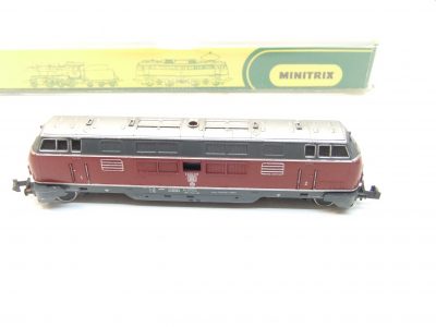 Minitrix 2960 N-Spur Di-Lok BR V200.1 DB Ep.III – Bild 3