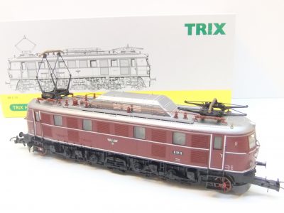 Trix 22708 HO  E-Lok BR E19 11 DRG