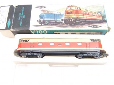 Piko/Gützold HO BR 118 059-5 DR Ep.IV  Vollsichtkanzel rot