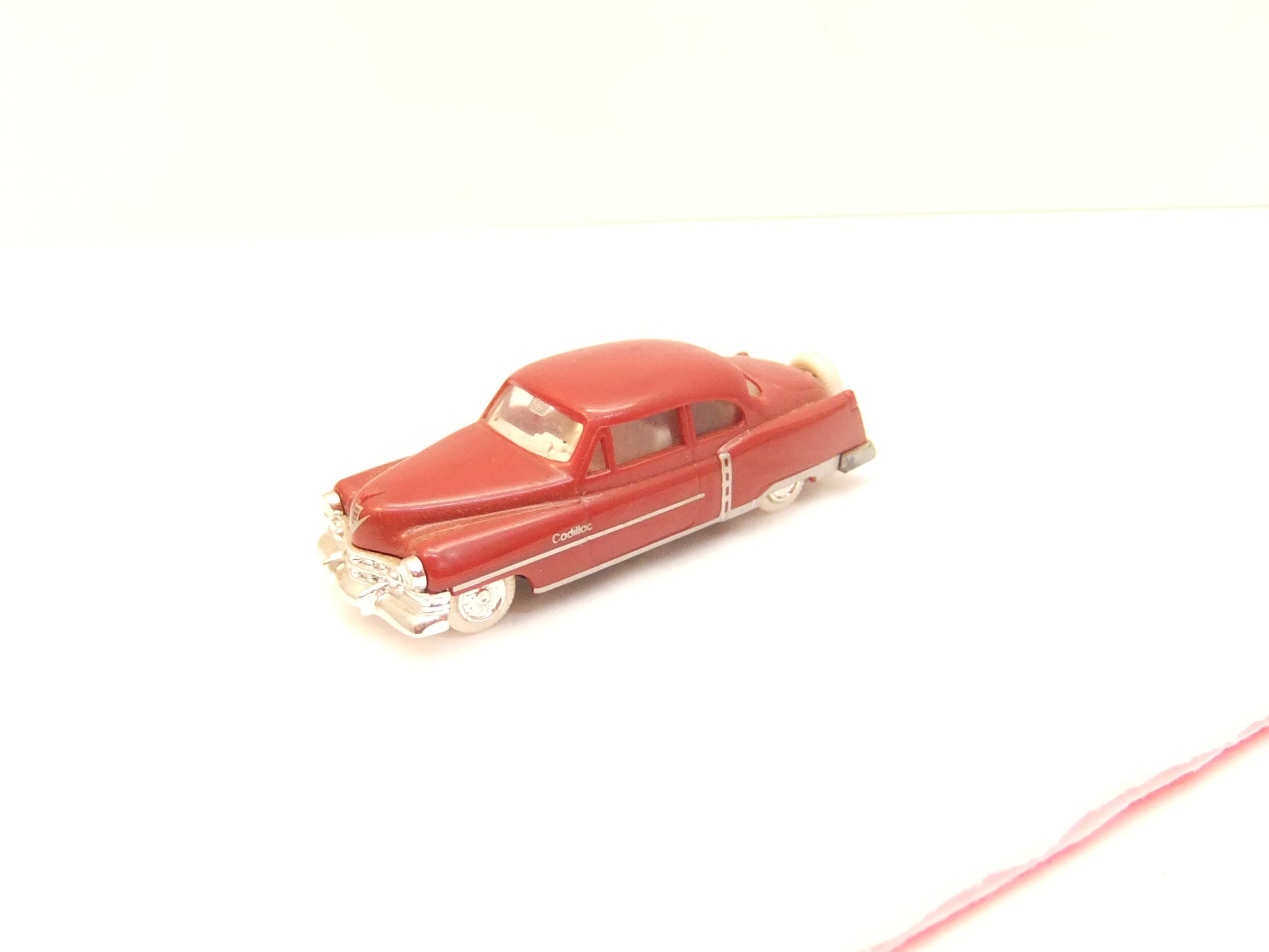 Praline 3405 HO Chevrolet Cadillac 54 Limousine Red – Bild 2