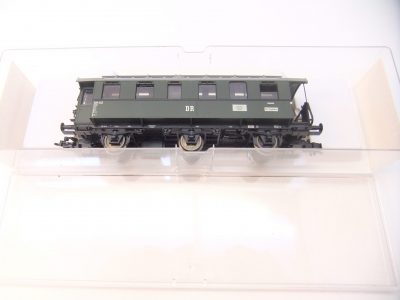 Fleischmann 5763K HO 3-achs. Abteilwagen 2.Kl. mit Traglastenabteil  DR EP.III