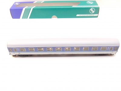 Sachsenmodelle 14406 HO 4-achs. Interregio-Wagen 1.Kl. DR "Halberstädter" LED Innenbeleuchtung – Bild 3