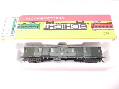 Piko/Schicht HO 4-achs. Postwagen BauartPw4ü DR Ep.III