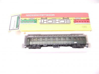 Piko/Schicht HO 4-achs.D-Zugwagen (preuß.Bauart) DR Ep.III