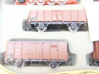 Piko HO Zugset KPEV Da-Lok BR G8`1 und drei Güterwagen – Bild 4