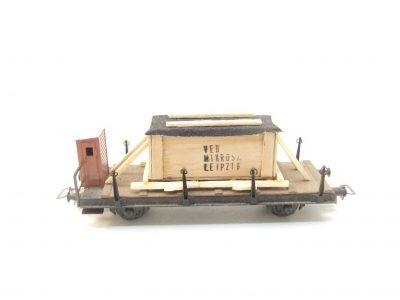 Piko/Ehlke HO 2-achs.Rungenwagen mit Bh und Beladung DR Ep.III