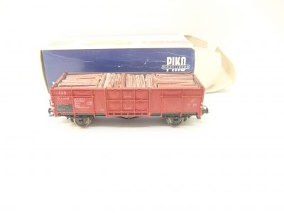 Piko HO 2-achs. O-Wagen Bauart Vtr CSD Ep.III mit KKK und Beladegut – Bild 2