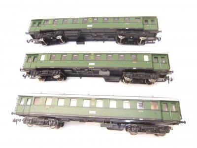 Piko/Schicht HO 3 St. 4-achs. Eilzugwagen DRG Ep.II  3.Kl. – Bild 4