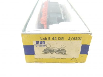 Piko 5/6201 HO  E-Lok BR E44 DR Ep.III – Bild 5