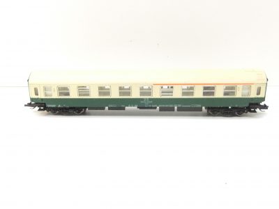 BTTB TT  4-achs. Y-D Zugwagen DR Ep.IV  grün-elfenbein