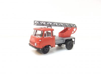 Busch/Kleinserie HO LKW  Robur LO 2002  Feuerwehr