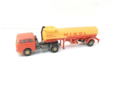 Espewe/Permot HO  Skoda S706 RTTn Sattelzugtankwagen "Minol"
