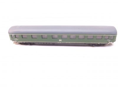 Zeuke 159/79/1 TT  Reisezug(Schürzen-)wagen grün DR Ep.III