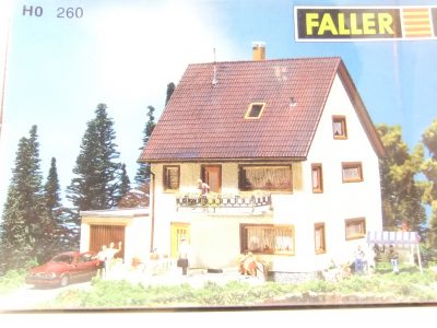 Faller 260  HO  BS Zweifamilienhaus