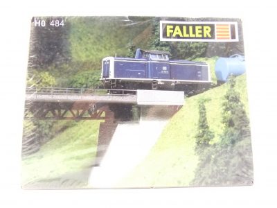 Faller 484  HO  BS Beton-Brückenkopfgarnitur