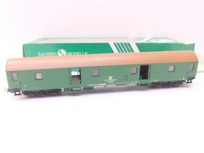 Sachsenmodelle 14321 HO 4-achs.Y Bahnpostwagen DB Ep.IV  "Deutsche Bundespost" mit LED