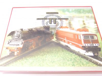 BTTB 545/01620  TT Set Di-Lok BR 119 DR mit 4 Güterwagen " 30 Jahre TT-Bahn " – Bild 5