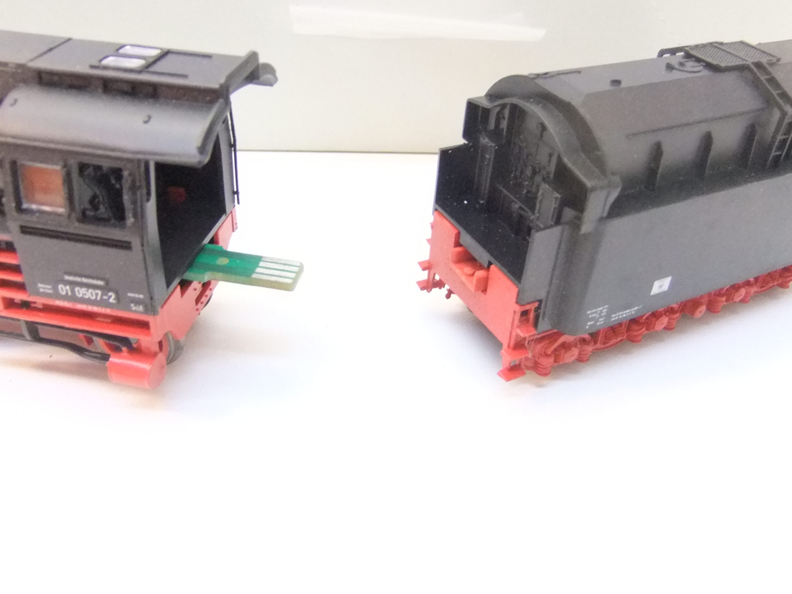 Piko 50102 HO Da-Lok BR 01 0507-2 DR Ep.IV Boxpock/Öl – Bild 2