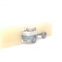 Brekina 82250 HO LKW Henschel F161S Sattelzugmaschine