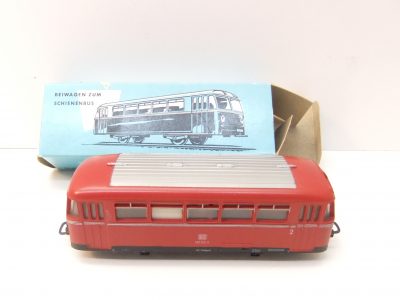 Märklin 4018 HO 2-achs. Beiwagen zum Schienenbus DB Ep.III