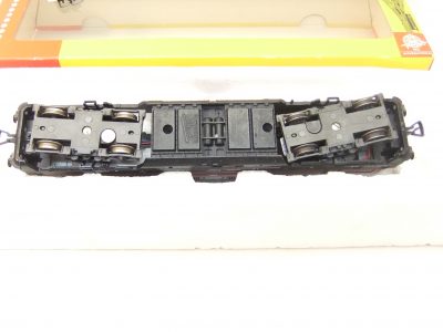 Fleischmann 4235 HO Di-Lok BR 221 111-8  DB Ep.IV – Bild 2