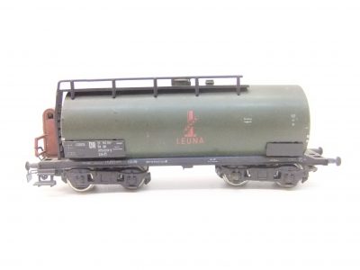 Piko HO  4-achs.Kesselwagen mit Bh "BUNA"  DR Ep.IV