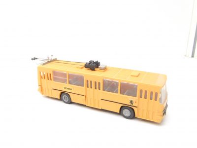 Espewe/mini car HO Ikarus Stadtbus 260 mit Oberleitung