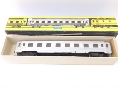 Piko HO INOX-Stahlwagen  SNCF