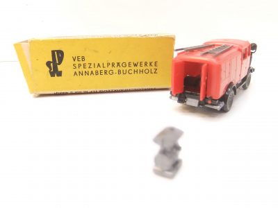 Espewe HO IFA LKW S4000 als Feuerwehr TLF 16 – Bild 4