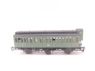 BTTB TT 3-achs. Abteilwagen mit Bh DR Ep.III