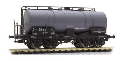 Brawa 47417 HO 4-achs. Kesselwagen ZZ „VEB Petrolchemisches Kombinat Schwedt”  DR Ep.IV