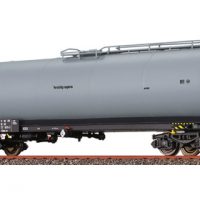 Brawa 50661 HO 4-achs. Neubaukesselwagen Uah-w   DR  Ep. IV