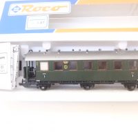 Roco 44855 HO 3-achs. Schnellzugwagen 3.Kl. DRG Ep.II